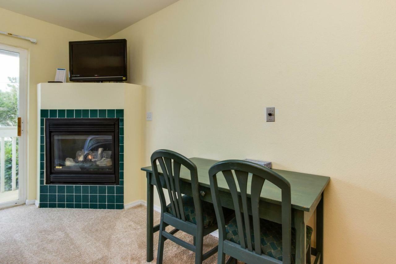 Sandstone Point Hotel Lincoln City Rom bilde