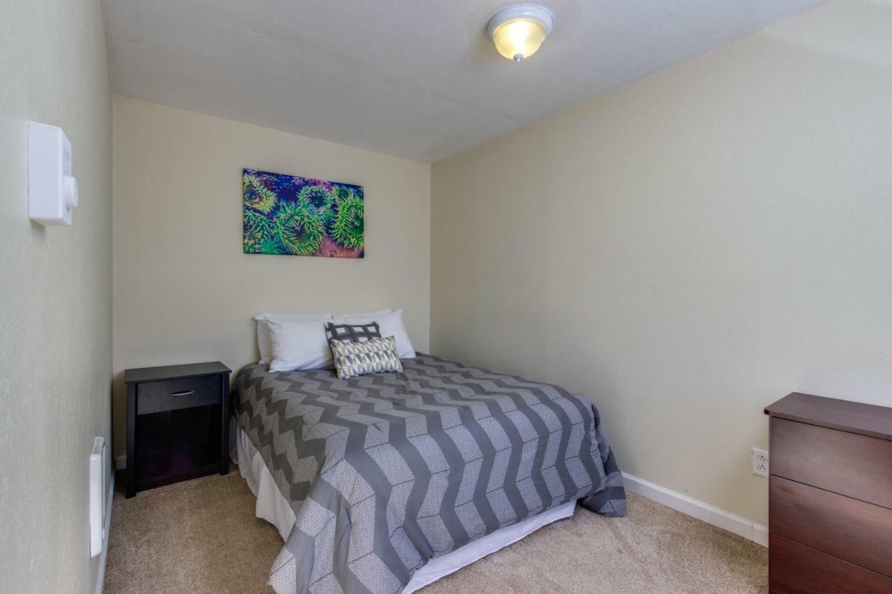 Sandstone Point Hotel Lincoln City Rom bilde